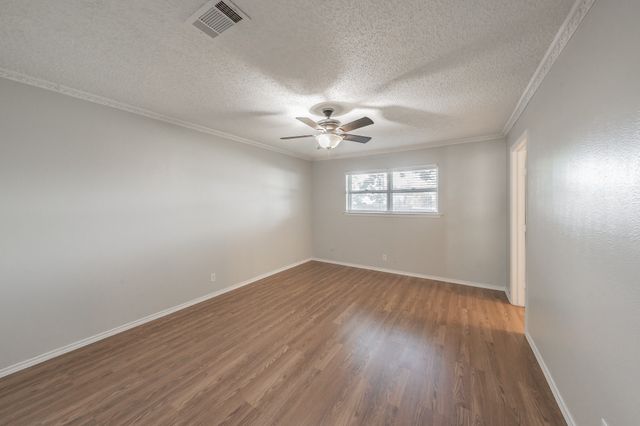 708 Simpson Terrace, Bedford, TX 76021