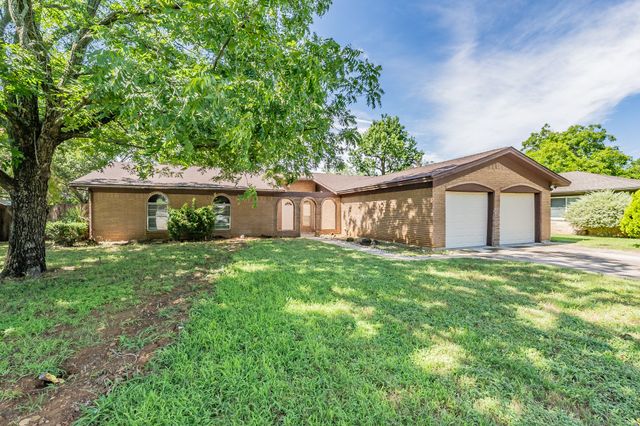 708 Simpson Terrace, Bedford, TX 76021