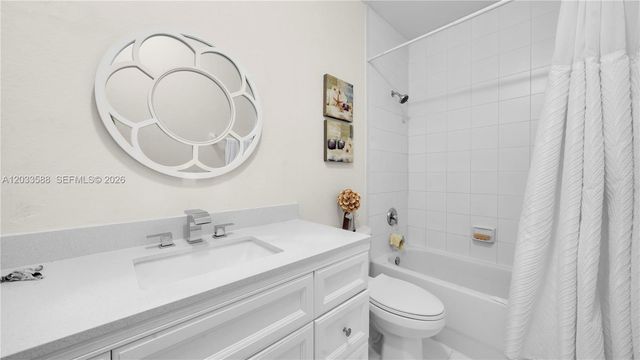 16590 SW 70th Street, Miami, FL 33193
