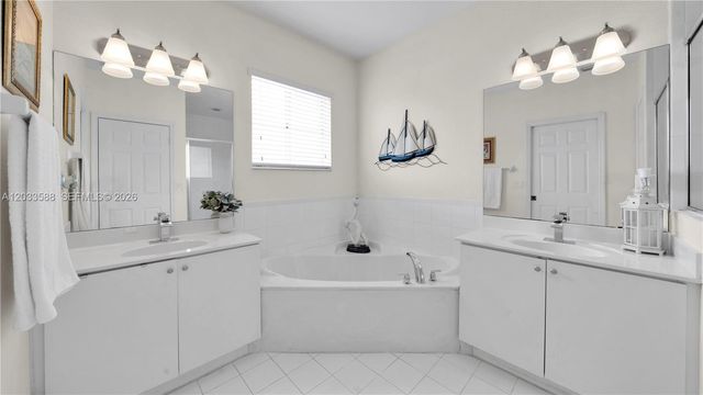 16590 SW 70th Street, Miami, FL 33193