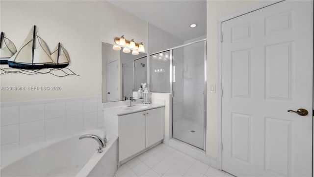 16590 SW 70th Street, Miami, FL 33193