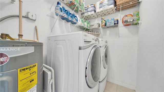 16590 SW 70th Street, Miami, FL 33193