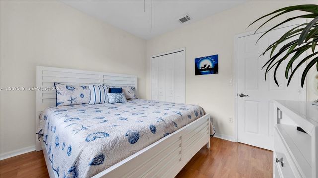 16590 SW 70th Street, Miami, FL 33193