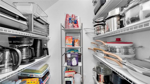 16590 SW 70th Street, Miami, FL 33193