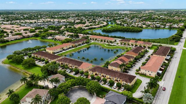 16590 SW 70th Street, Miami, FL 33193
