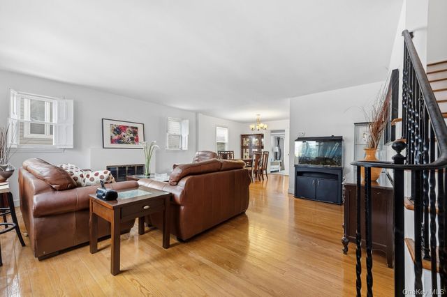 46-26 Concord Avenue, Great Neck, NY 11020