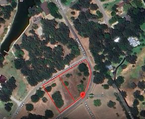 197 Deerwood, Streetman, TX 75859