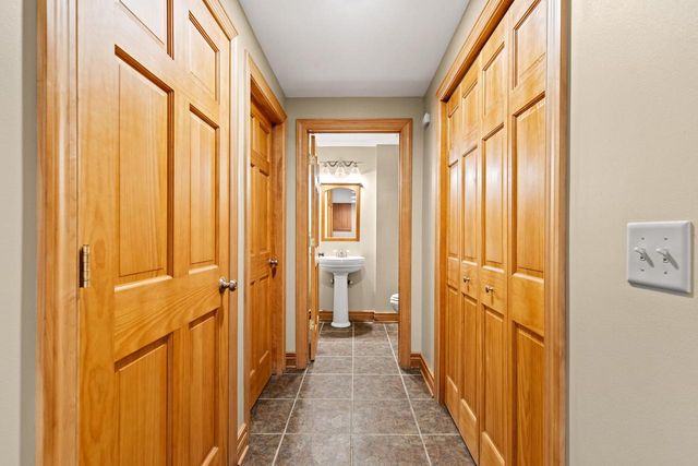 8621 Talamasca DRIVE, Franksville, WI 53126