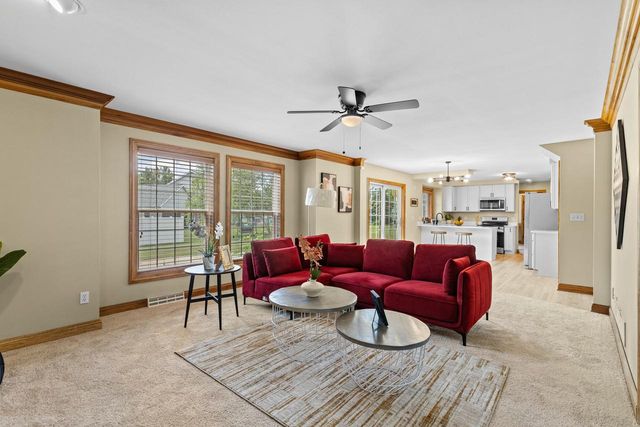 8621 Talamasca DRIVE, Franksville, WI 53126