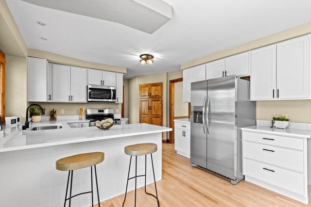 8621 Talamasca DRIVE, Franksville, WI 53126