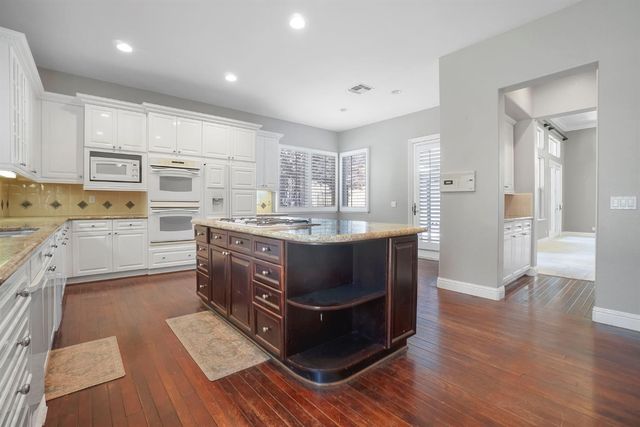 2200 Frascati Dr, El Dorado Hills, CA 95762