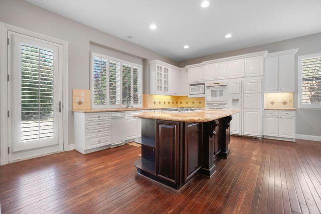 2200 Frascati Dr, El Dorado Hills, CA 95762