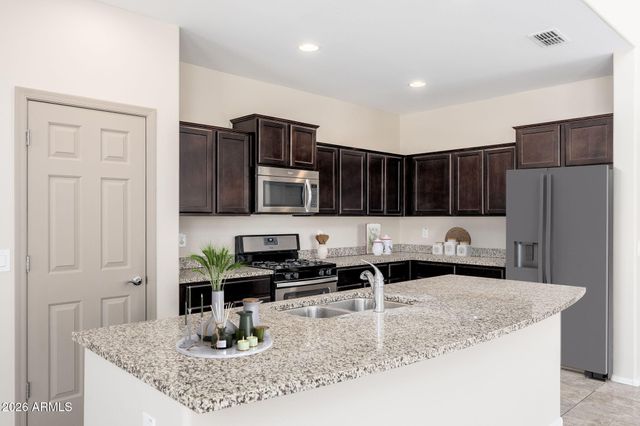 17164 W HEDGEHOG Place, Surprise, AZ 85387