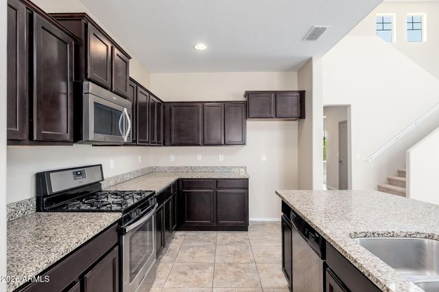 17164 W HEDGEHOG Place, Surprise, AZ 85387