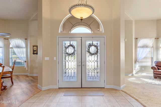 403 Mesquite Drive, Tehachapi, CA 93561