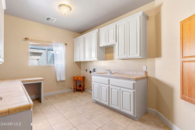 403 Mesquite Drive, Tehachapi, CA 93561