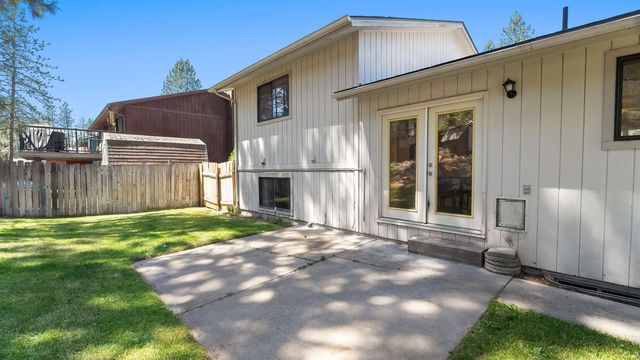 5623 W Lyons Ct, Spokane, WA 99208