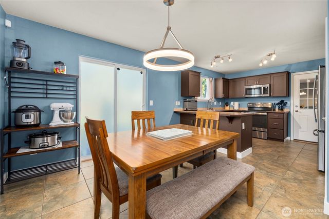 17635 Vine Lane SE, Yelm, WA 98597