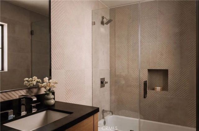 14803 Otsego Street, Sherman Oaks, CA 91403