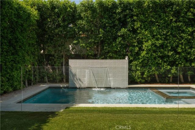 14803 Otsego Street, Sherman Oaks, CA 91403