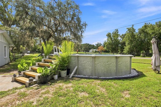 224 N MCGOWAN AVENUE, Crystal River, FL 34429