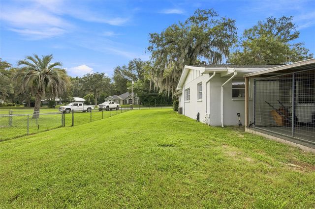 224 N MCGOWAN AVENUE, Crystal River, FL 34429