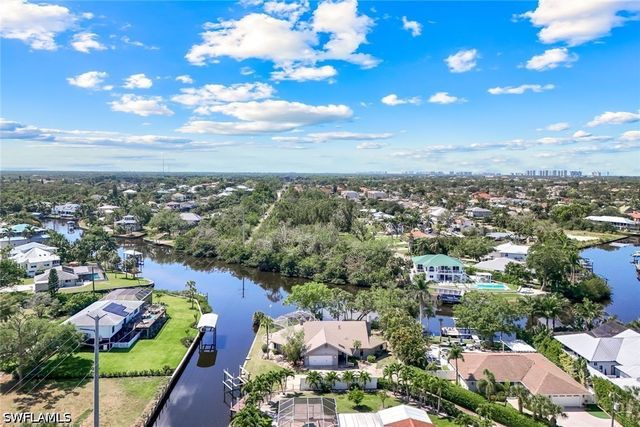 27151 Flossmoor DR, Bonita Springs, FL 34135