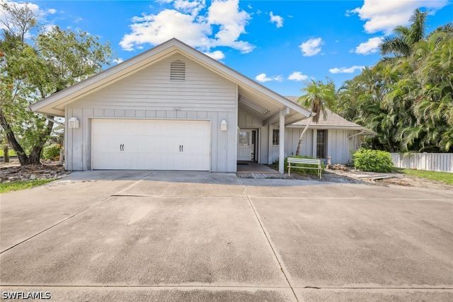 27151 Flossmoor DR, Bonita Springs, FL 34135