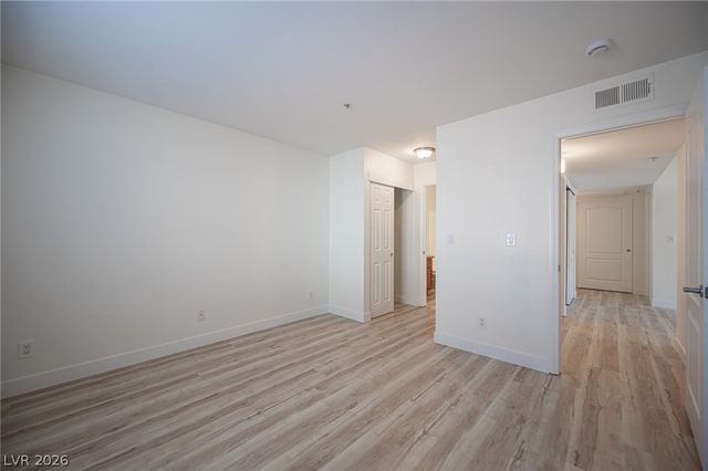 2101 Blue Breeze Drive 105, Las Vegas, NV 89128