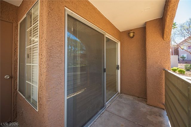 2101 Blue Breeze Drive 105, Las Vegas, NV 89128