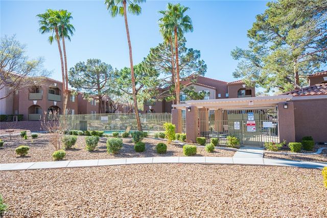 2101 Blue Breeze Drive 105, Las Vegas, NV 89128