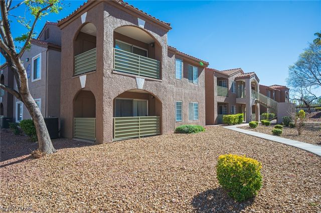 2101 Blue Breeze Drive 105, Las Vegas, NV 89128