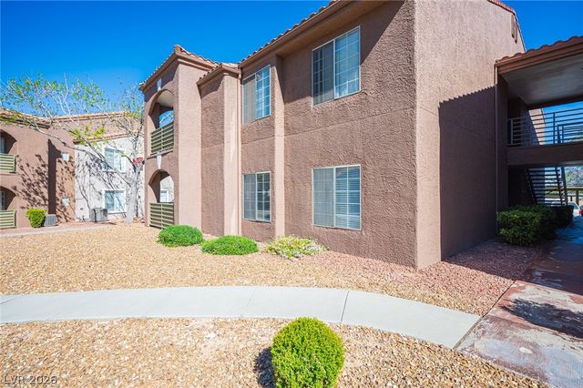 2101 Blue Breeze Drive 105, Las Vegas, NV 89128