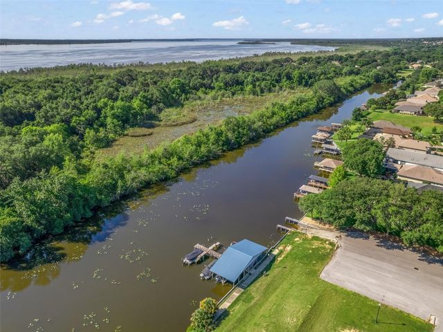 39819 GROVE HEIGHTS, Lady Lake, FL 32159