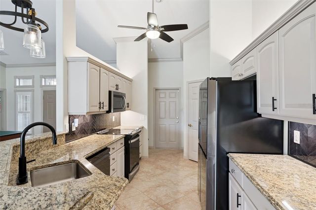 39819 GROVE HEIGHTS, Lady Lake, FL 32159