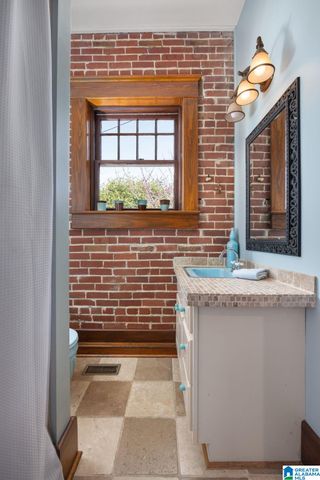 608 SE 5TH STREET, Cullman, AL 35055