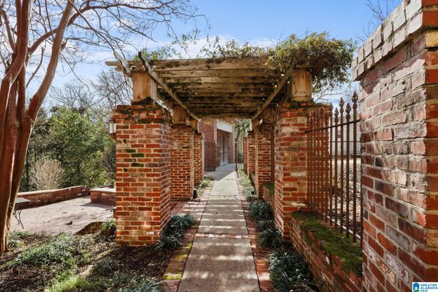 608 SE 5TH STREET, Cullman, AL 35055