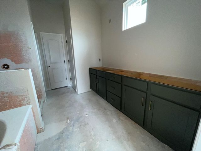 149 Clover BND, Liberty Hill, TX 78642