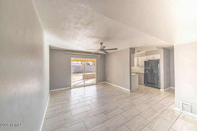 3715 W GLENDALE Avenue, Phoenix, AZ 85051