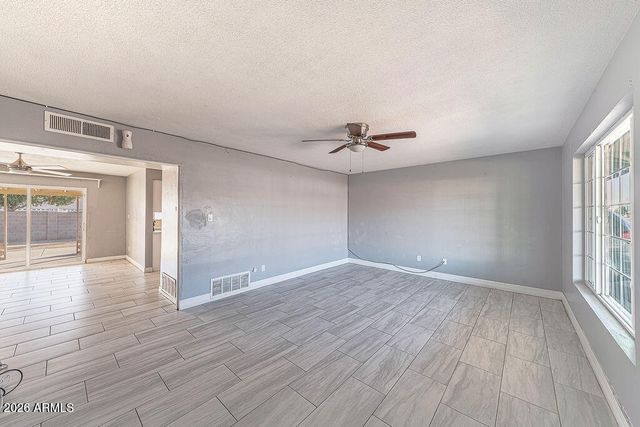 3715 W GLENDALE Avenue, Phoenix, AZ 85051