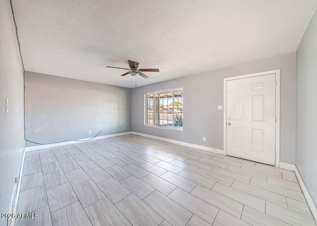 3715 W GLENDALE Avenue, Phoenix, AZ 85051