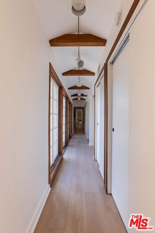 5850 Vesper Avenue, Van Nuys, CA 91411