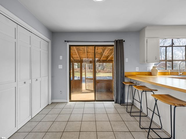 207 Woodgrove Trace Trace, Spartanburg, SC 29301