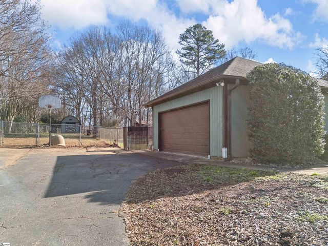 207 Woodgrove Trace Trace, Spartanburg, SC 29301
