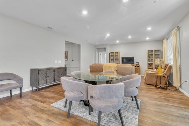 1519 S Minories Dr, Olivehurst, CA 95961