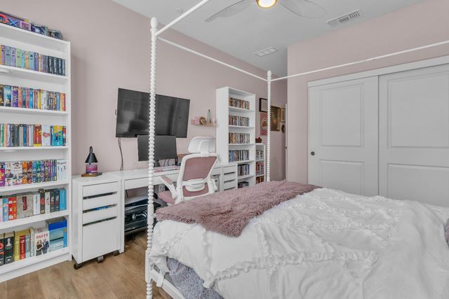 1519 S Minories Dr, Olivehurst, CA 95961