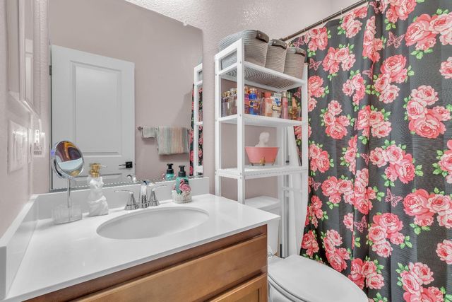 1519 S Minories Dr, Olivehurst, CA 95961