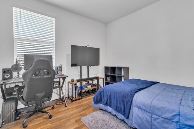 1519 S Minories Dr, Olivehurst, CA 95961