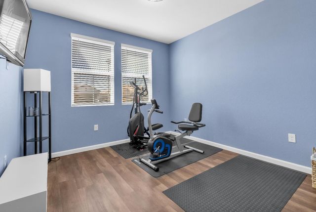 1519 S Minories Dr, Olivehurst, CA 95961