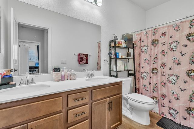 1519 S Minories Dr, Olivehurst, CA 95961